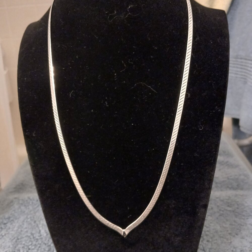UltraFine 950 Silver V Shape Herringbone 20" Necklace
